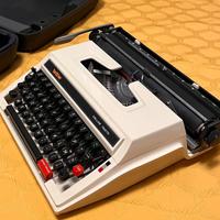 Macchina da scrivere Brother Deluxe 762 TR