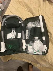 Folletto VK220S + Pulilava + tutti gli accessori