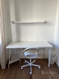 Ufficio IKEA - Scrivania Sedia Mensola