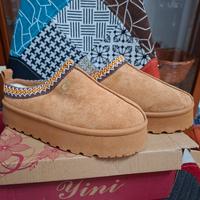 Ciabatte in stile UGG,
