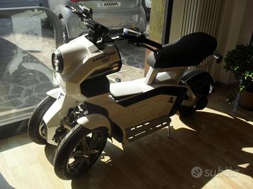 SCOOTER ELETTRICO