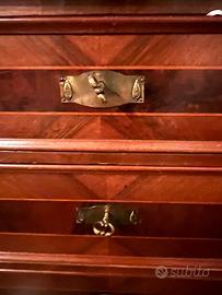 Cassettone vintage impiallacciato noce