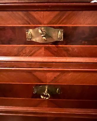 Cassettone vintage impiallacciato noce