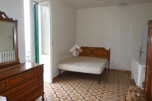 4 LOCALI A SAN VITO ROMANO