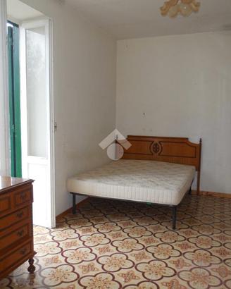 4 LOCALI A SAN VITO ROMANO