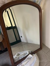 Specchiera con cornice in legno