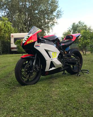 Honda cbr 600 rr pronto pista
