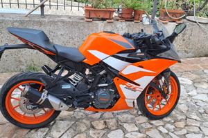 Motocicletta KTM RC 125. PREZZO TRATTABILE