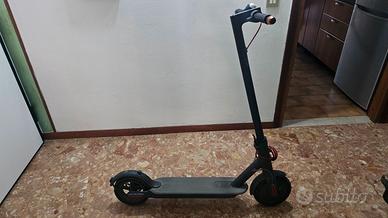 Xiaomi Mi Electric Scooter M365 Anno 2018