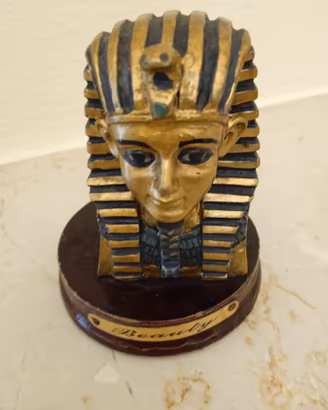 Busto decorativo di Tutankhamon