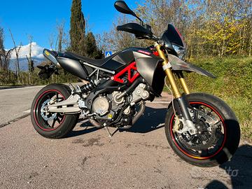 Aprilia Dorsoduro 750 Factory