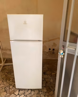 Frigorifero Indesit Doppia Porta - Bianco