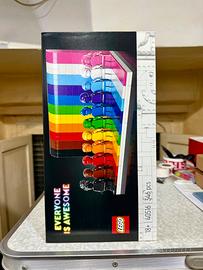 Lego 40516 Everyone Is Awesome - 11 Minifigures