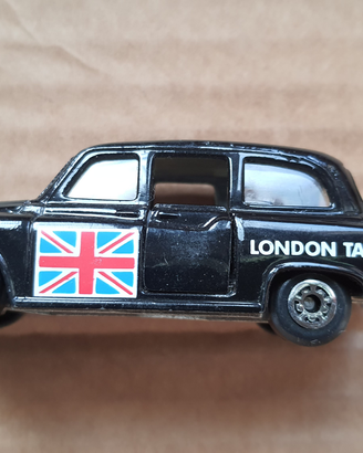 Matchbox London Taxy nuovo senza scatola.1/60.1986