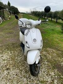 VESPA LX 150
