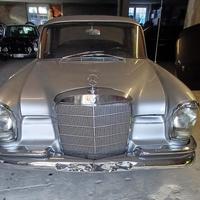 MERCEDES-BENZ 220 S