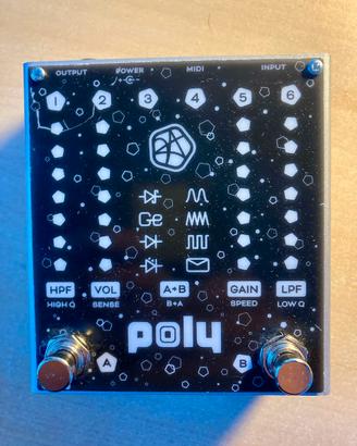 Poly Josh Smith Flat V