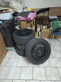 Cerchi in Lega GMP QSTAR Neri 19" + Gomme Dunlop 