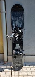 Snowboard con attacchi