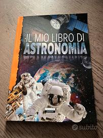 Libro di astronomia