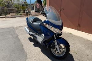 Suzuki Burgman 200