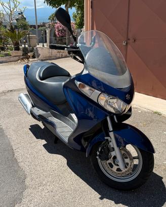 Suzuki Burgman 200