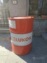 bidone fusto rosso vuoto 200 litri olio Lukoil