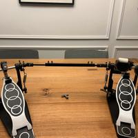Doppio pedale per batteria