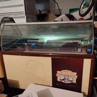 banchi frigo gelateria 