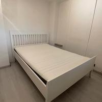 Struttura letto + materasso IKEA