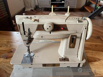 Macchina da cucire SINGER