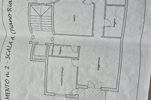 4 vani + servizi (bagno e cucina) con veranda