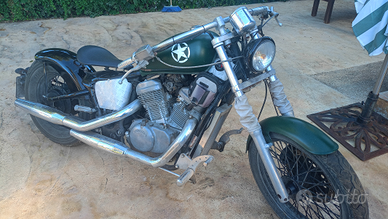 Shadow 600 VT mono posto