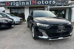 Audi A1 citycarver 35 TFSI Identity Black/PROMO