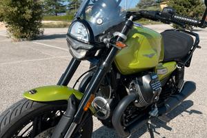 Moto Guzzi V7 sport