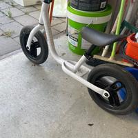 Bicicletta senza pedali