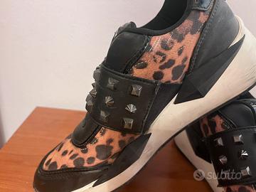 Sneaker guess leopardate