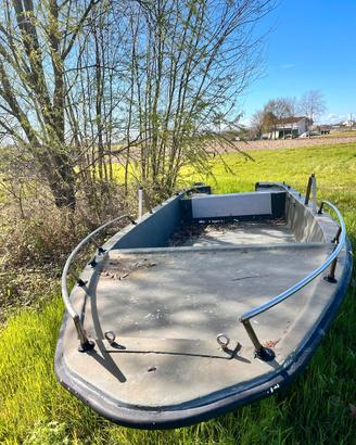 Barca in vetroresina 