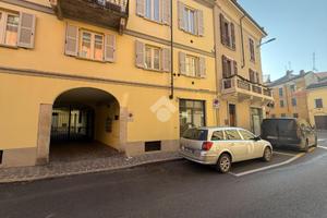 2 LOCALI A STRADELLA