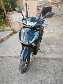 sh 150 2019 nero lucido