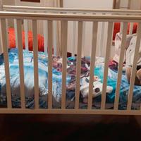 culla per bambini in legno della Pali