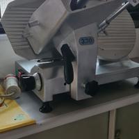 Affettatrice Professionale 330 OMS