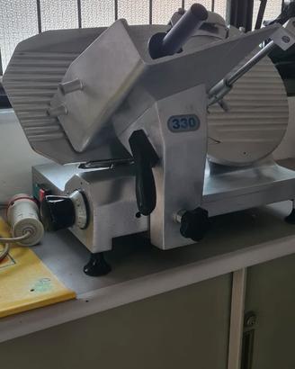 Affettatrice Professionale 330 OMS