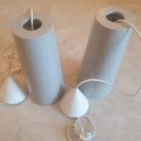 Due lampade a sospensione moderne