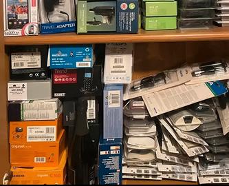 Telefoni/ cordles/ batterie e tanto altro