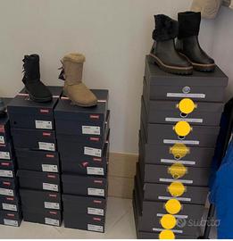 Piccolo stock di scarpe e stivali donna