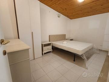 Appartamento arredato su 2 livelli in Via Sampolo