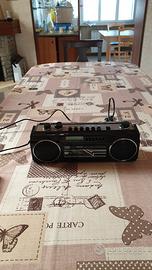 Radio con lettore musicassette e Bluetooth 
