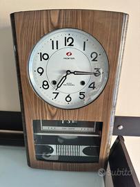 Orologio da parete a carica manuale con pendolo