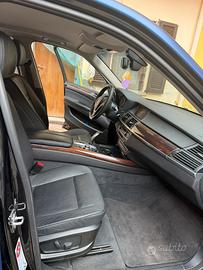 Bwm x5  3.0d x drive 235cv wrap blu  opaco  cerchi
